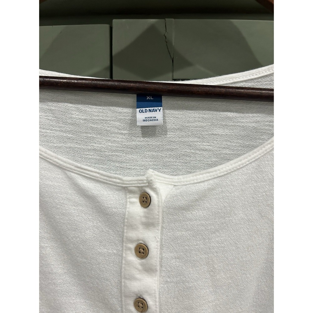 Old Navy Womens Oversized White Henley Button Top Clean Girl Size XL 100% Cotton - Picture 4 of 9